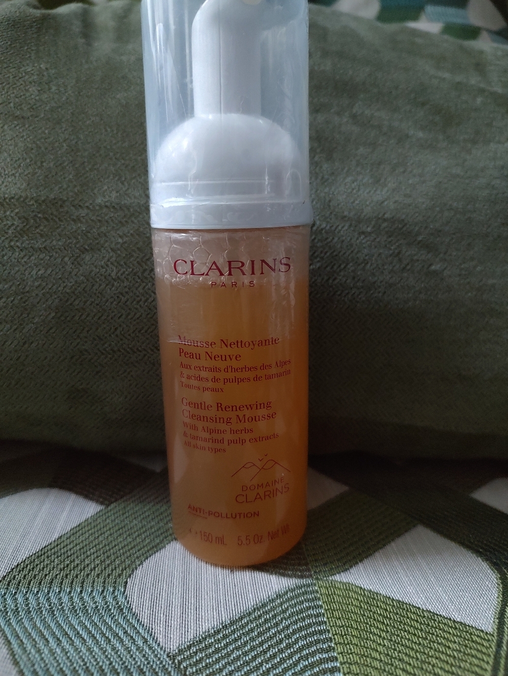 New Clarins Paris Gentle Renewing Cleansing Mousse